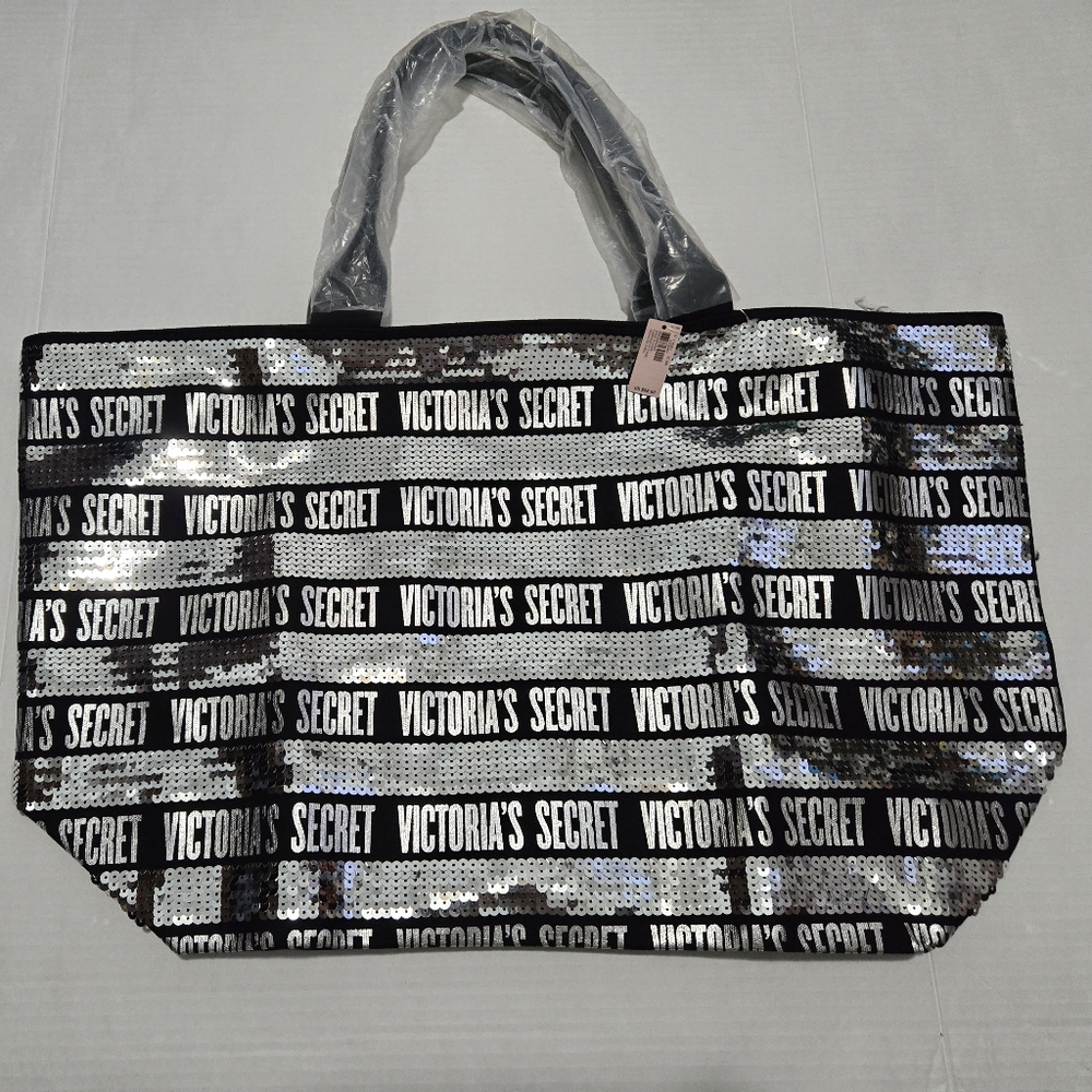Victoria's Secret 2-piece Set - Sequin Tote Bag With Matching Pouch - Picture 2 of 10